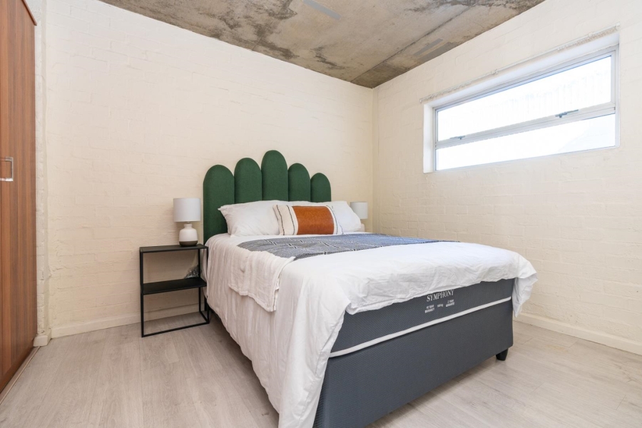 1 Bedroom Property for Sale in Woodstock Western Cape